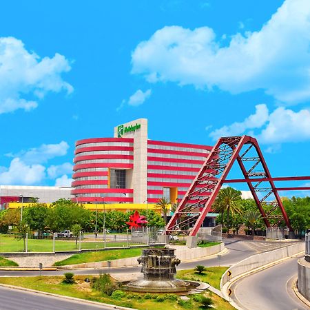 Holiday Inn Monterrey-Parque Fundidora By Ihg Buitenkant foto La Plaza Mall