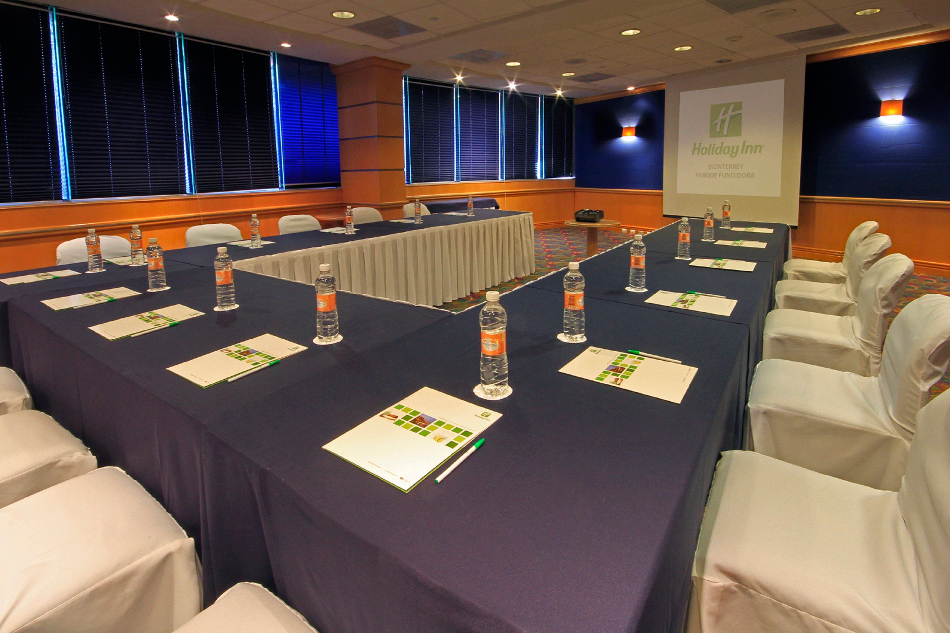 Holiday Inn Monterrey-Parque Fundidora By Ihg Buitenkant foto Meeting room