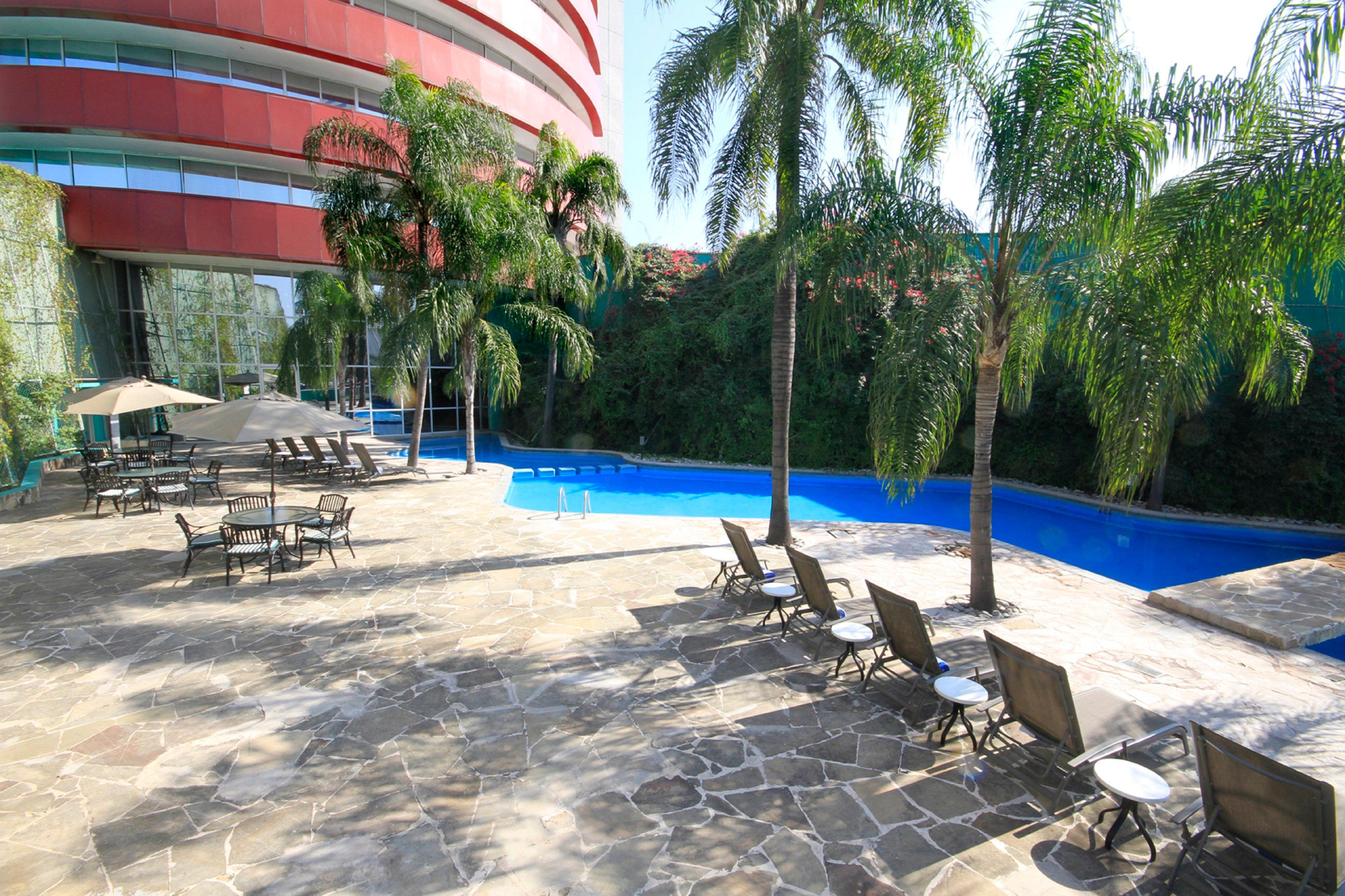 Holiday Inn Monterrey-Parque Fundidora By Ihg Buitenkant foto Hotel's pool