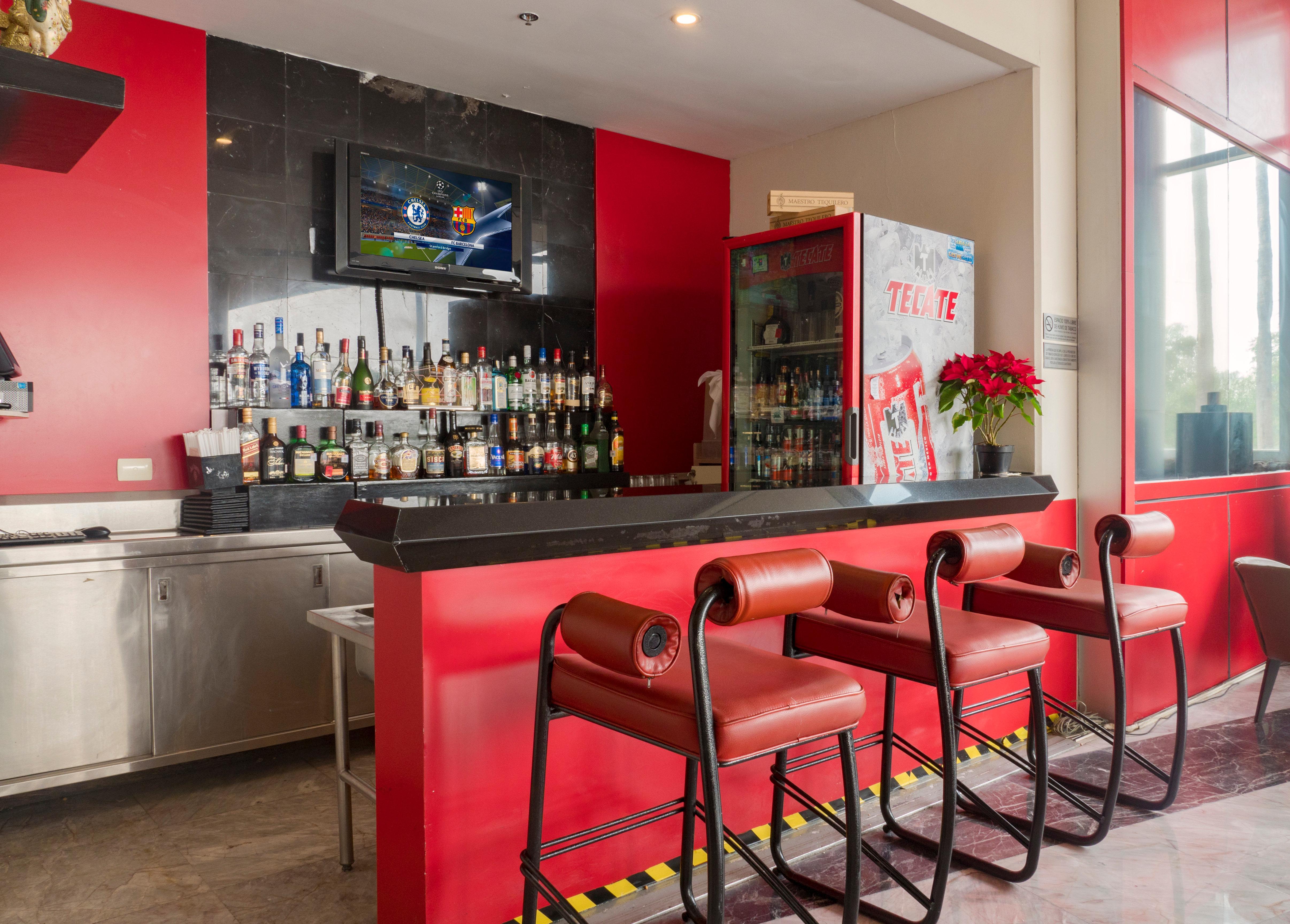 Holiday Inn Monterrey-Parque Fundidora By Ihg Buitenkant foto Bar