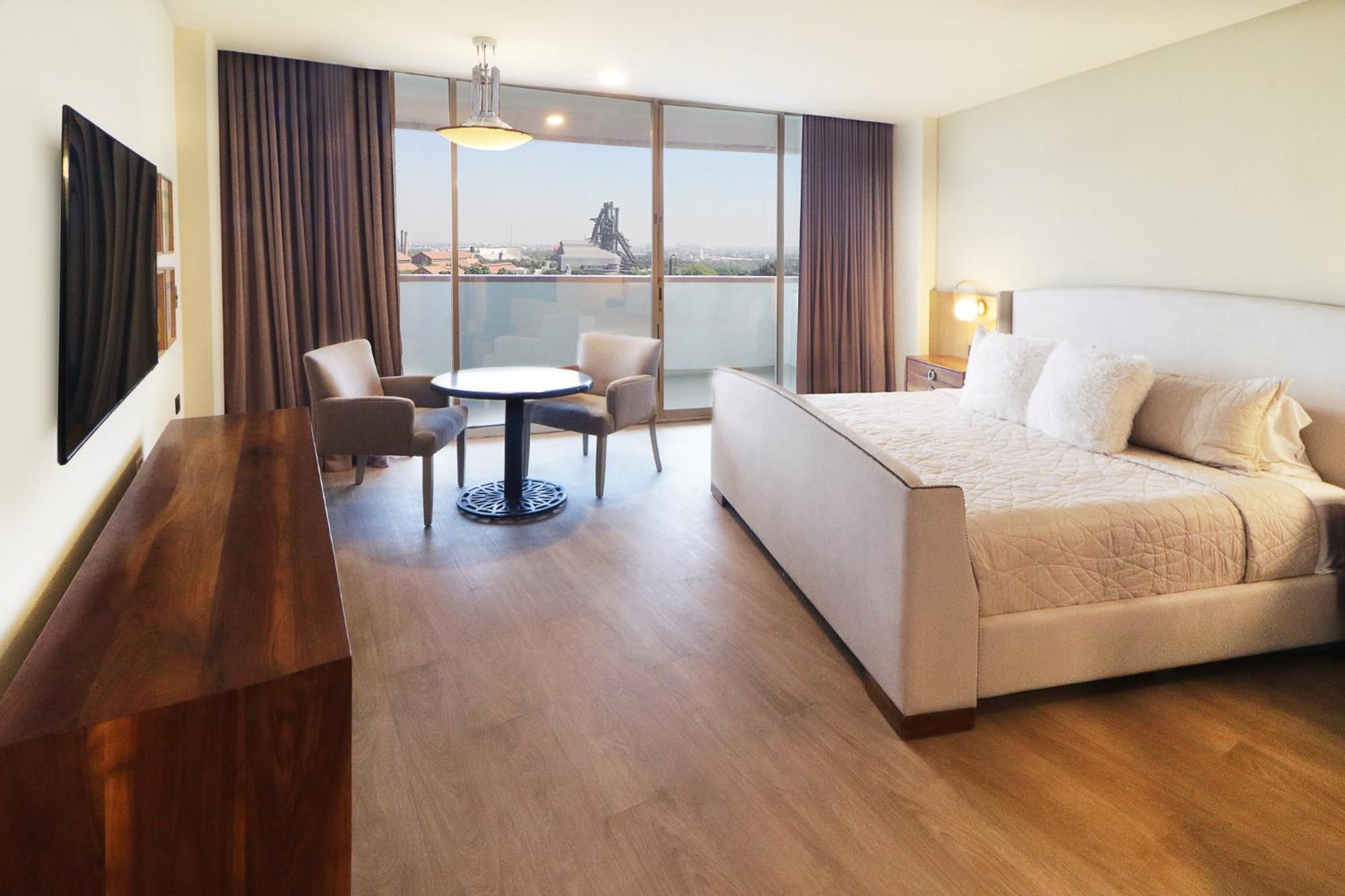 Holiday Inn Monterrey-Parque Fundidora By Ihg Buitenkant foto A room at the hotel